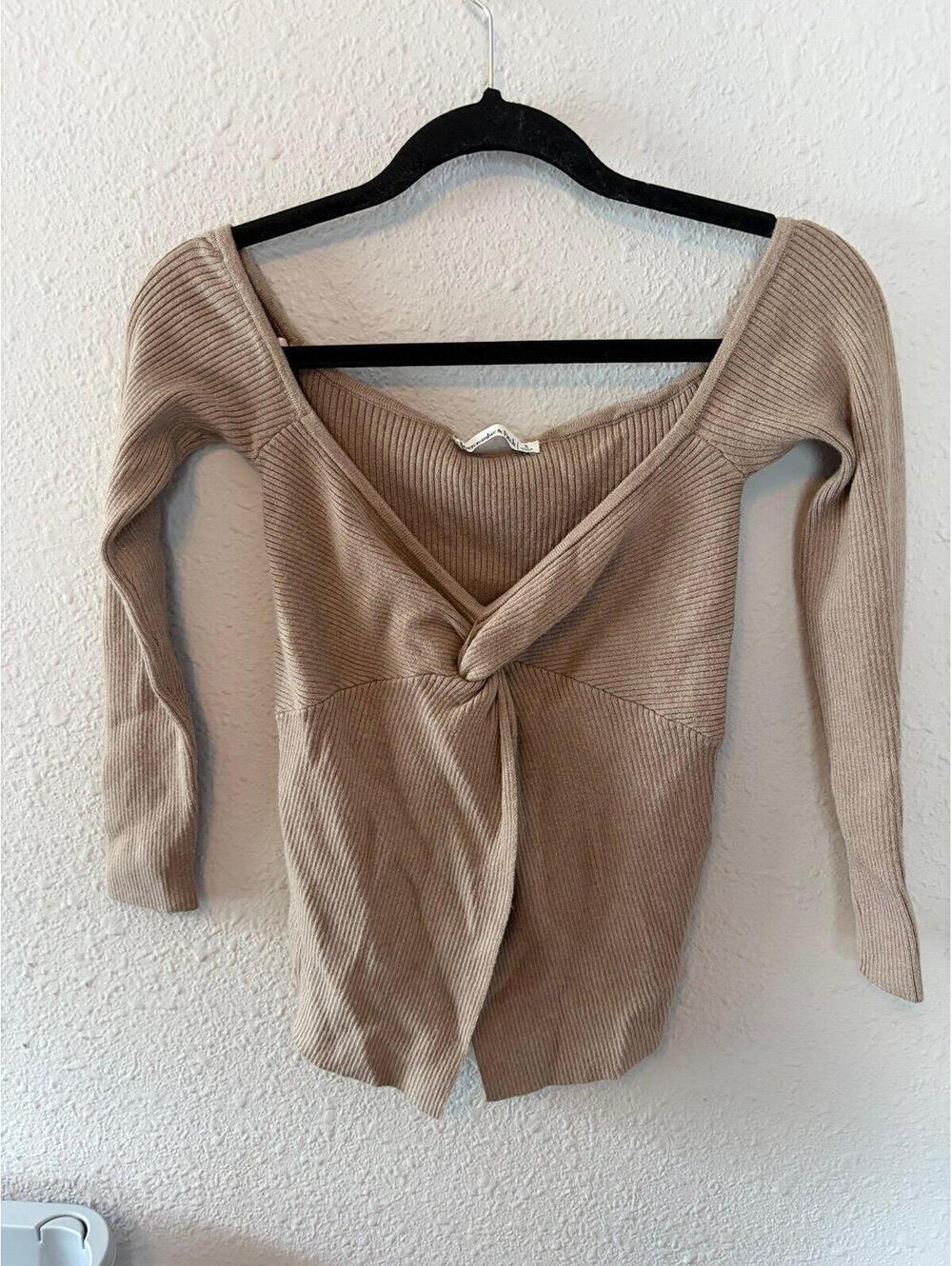 Abercrombie & Fitch Off the Shoulder Tie Front Open Sweater Long Sleeve size S